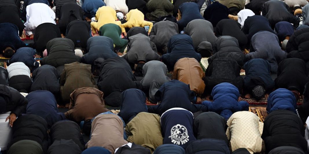 Labour scraps Islamophobia definition amid fears it could threaten free speech