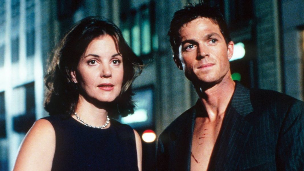 27 Years Ago, This Sci-Fi Spy Series Delivered a Near-Perfect Single Season