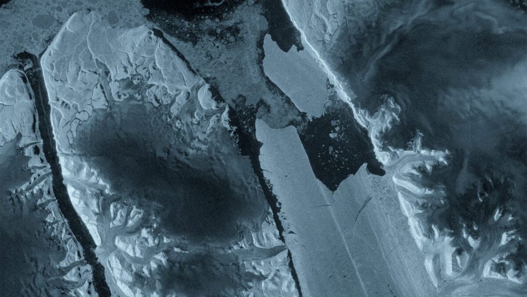 A Massive Iceberg Broke off Greenland. New Images Show What Led up to It