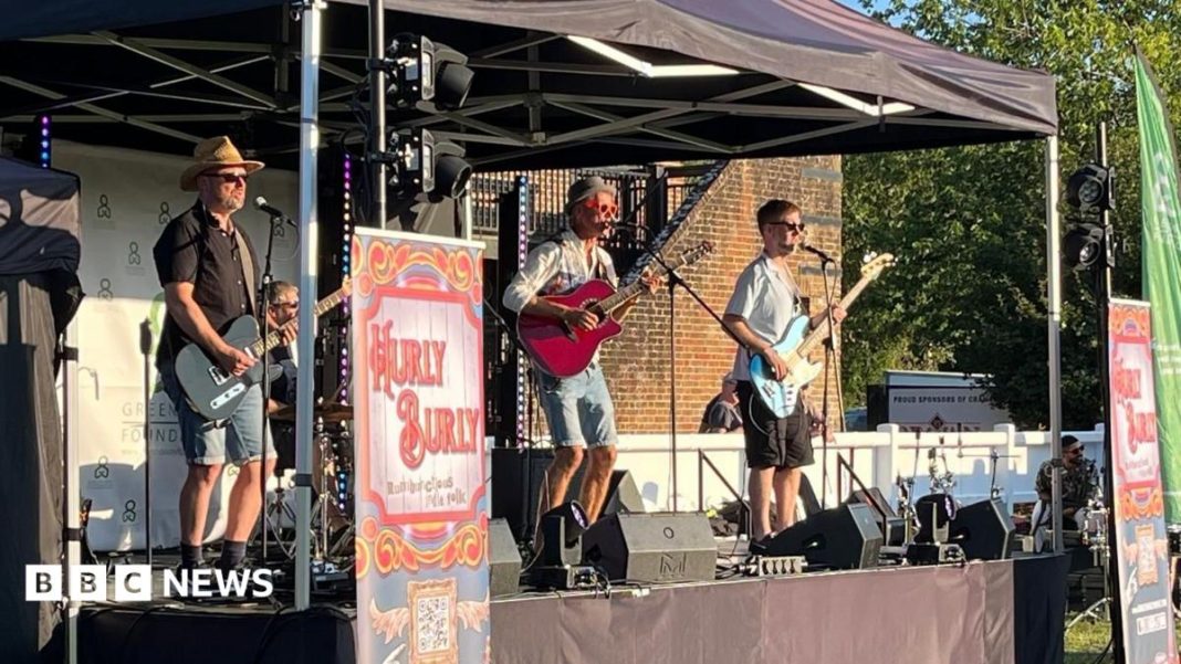 Live music event for charity to raise cash for Christmas dinners